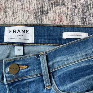 Frame Le High Skinny